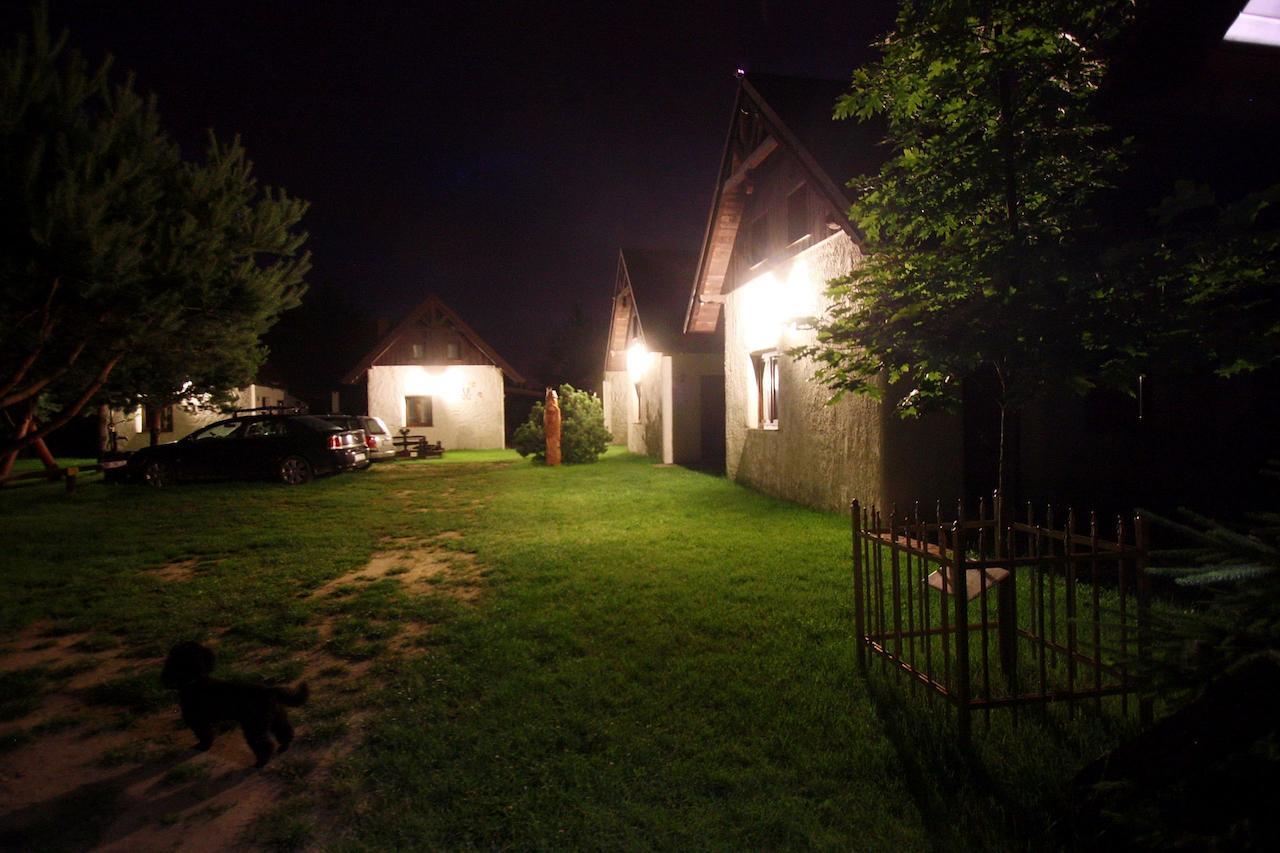 Jastrzębia GóraOsada Pod Czerwonym Debem - Czarny Mlyn别墅 外观 照片