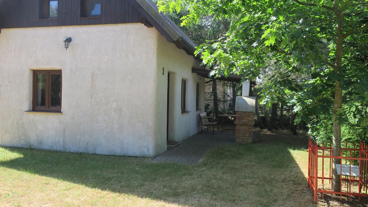 Jastrzębia GóraOsada Pod Czerwonym Debem - Czarny Mlyn别墅 外观 照片